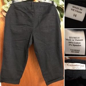 Coldwater Creek Black Denim Capri 14